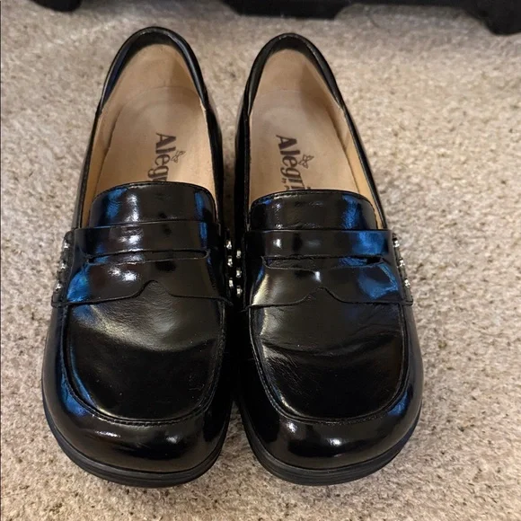Alegria Women’s Shiny Black Slip-On Loafers Size 35 (5) - Picture 2 of 6